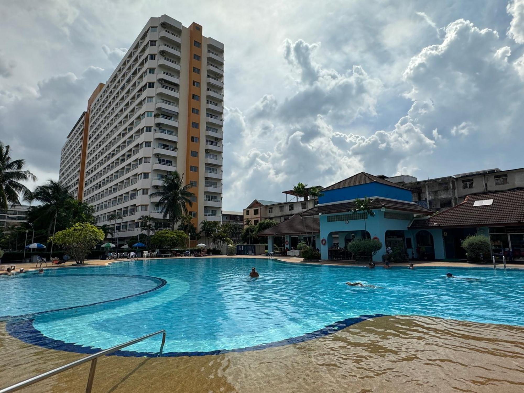 Mina 美景公寓酒店 Pattaya Eksteriør billede