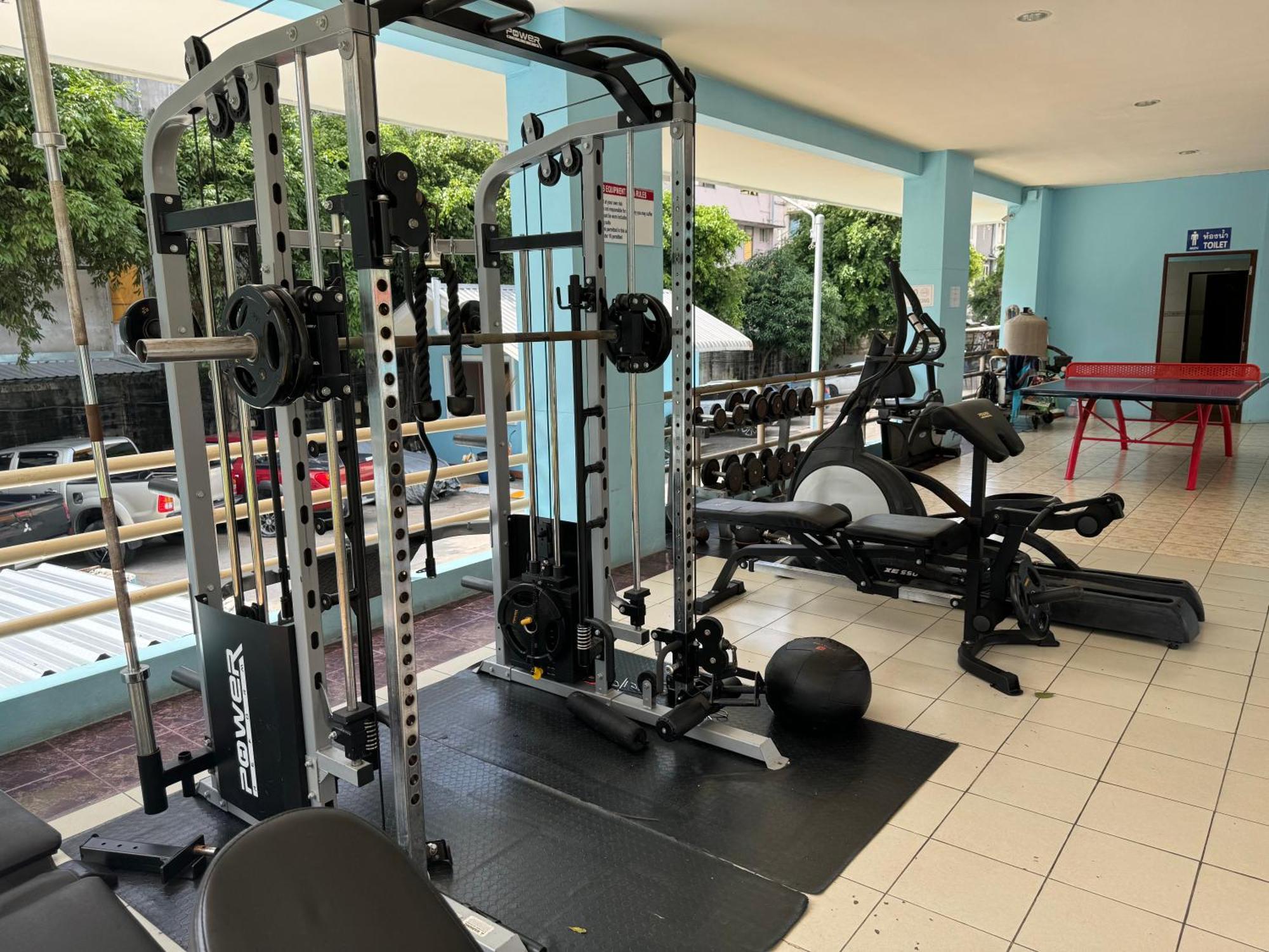 Mina 美景公寓酒店 Pattaya Eksteriør billede